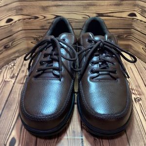 NWOT Men’s Brown Rockport casual lace up shoes Sz 11